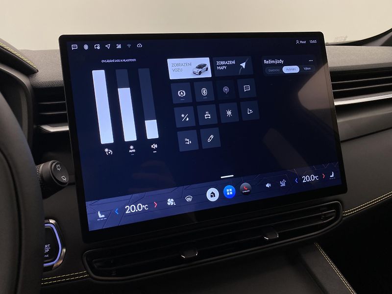 Lynk & Co 01 (2025) CORE PHEV AUT CZ 1.maj - fotka 85 z 94