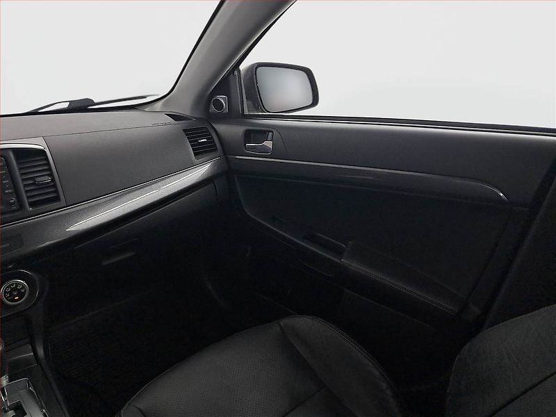 Mitsubishi Lancer (2009) 1.8 MIVEC, Automat, Navi - fotka 8 z 19