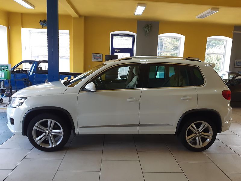 Volkswagen Tiguan 2.0 TSI 4x4 R-LINE  - fotka 4 z 26