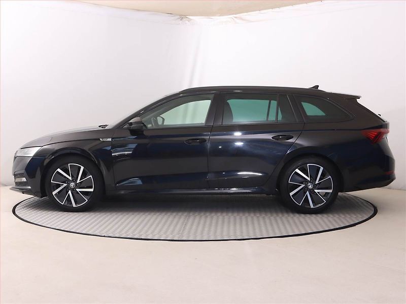 Škoda Octavia (2023) Sportline 2.0 TDI - fotka 3 z 28