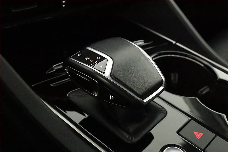 Volkswagen Touareg (2019) R-Line 3.0 TDI - fotka 13 z 20