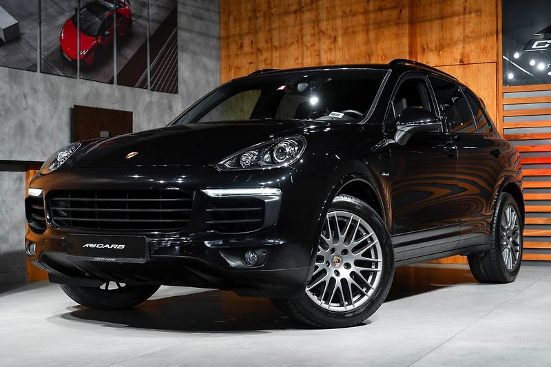 Porsche Cayenne Diesel Platinum - fotka 3 z 20