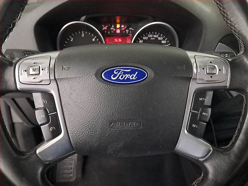 Ford Mondeo (2014) 2.0 TDCi, po STK, Tažné - fotka 15 z 17
