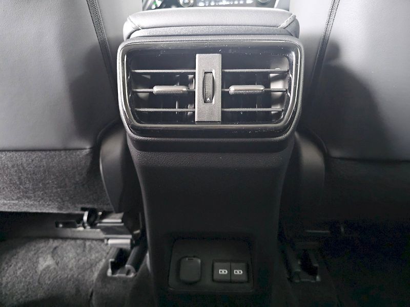 Lexus NX 350h (2023) 2.5HEV Comfort TOP - fotka 18 z 35
