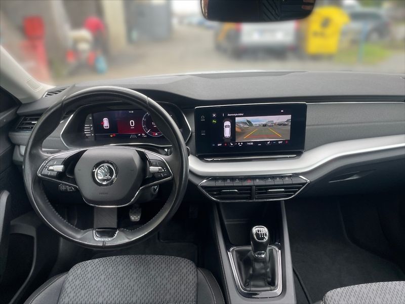 Škoda Octavia 2,0 TDI Style - fotka 9 z 11