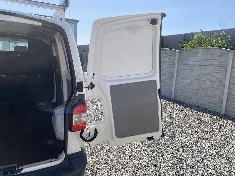 Volkswagen Transporter 2.0TDi 105PS 0%KOROZE DPH AC!! - fotka 112 z 165