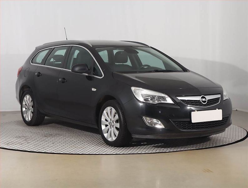 Opel Astra (2012) 1.4 T, Serv.kniha, Navi - fotografie inzerátu