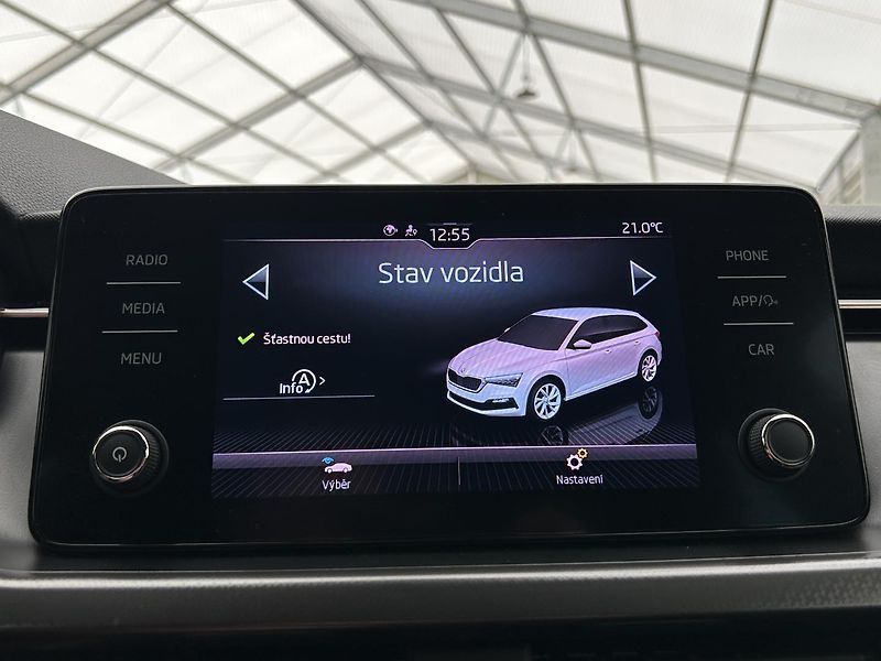 Škoda Scala 1.5 TSI Style Plus - fotka 8 z 28