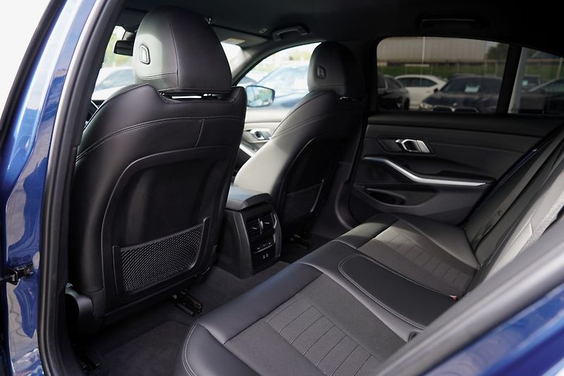 BMW Řada 3 320d xDrive/Lasery/kůže/1.maj. - fotka 29 z 40