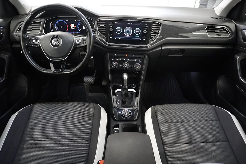 Volkswagen T-Roc 2.0 TDI  4MOTION DSG - fotka 22 z 27