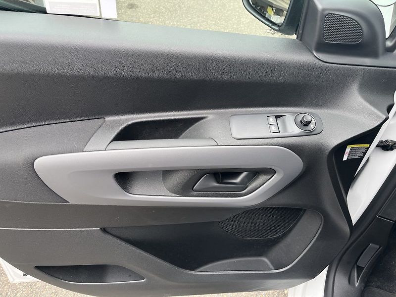 Toyota ProAce City Verso 1.5 D 100 MT Business - fotka 24 z 27