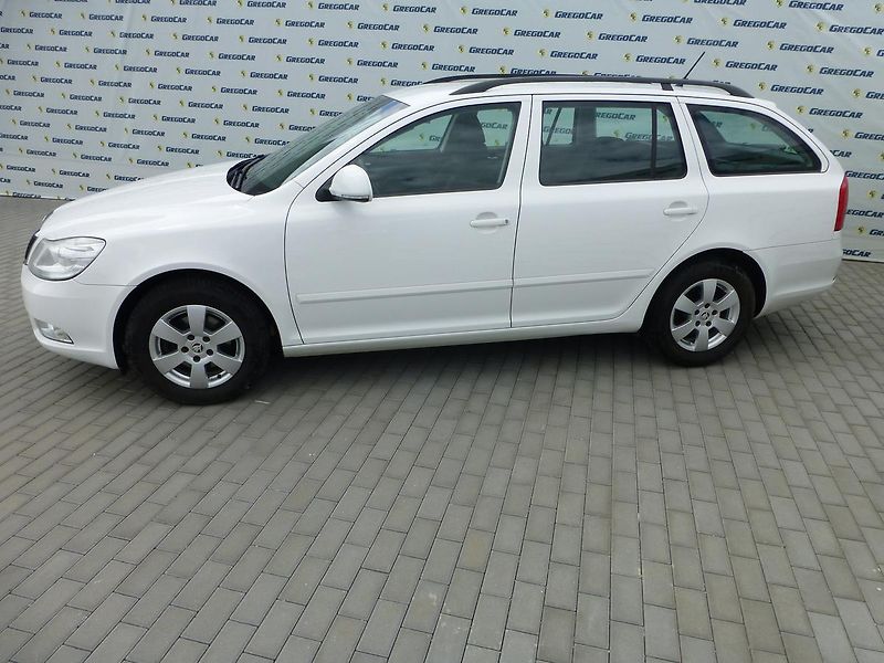 Škoda Octavia (2012) 1,2TSI-77KW*KLIMA***TAŽNÉ* - fotka 5 z 23