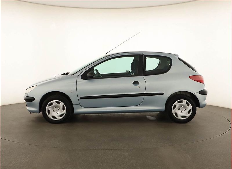 Peugeot 206 (2001) 1.4 i, po STK, v dobrém stavu - fotka 3 z 12