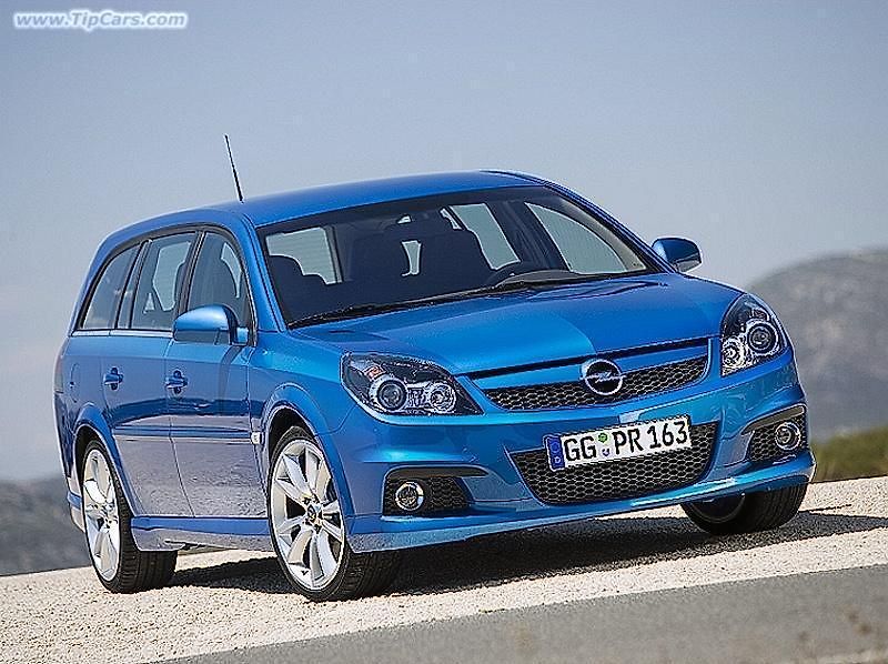 Vectra kombi OPC - nadupaný stěhovák v akci.