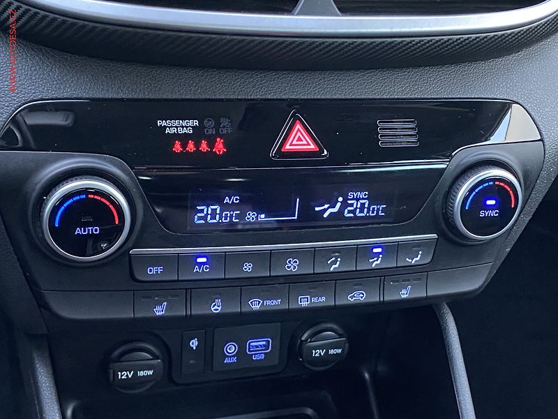 Hyundai Tucson (2020) 1.6 CRDi 4x4, 1.maj,ČR - fotka 17 z 20