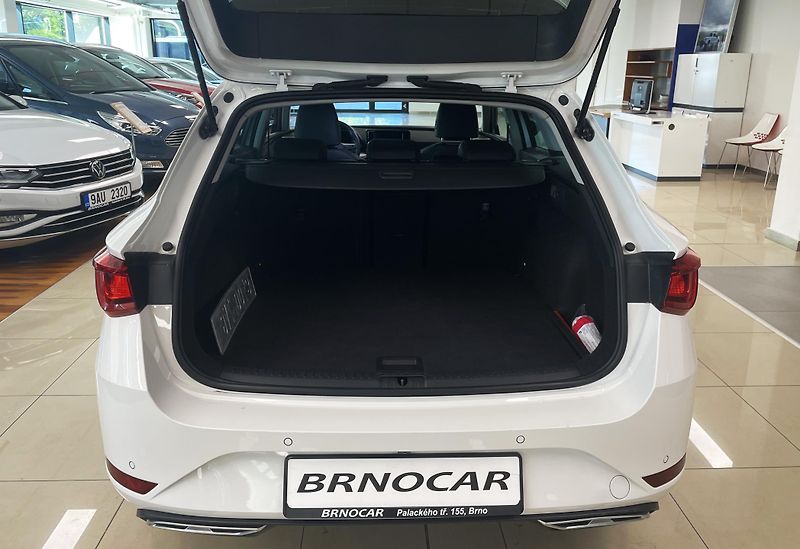 Seat Leon 2.0TDI 110 kW, FR, DSG, ST, ČR - fotka 8 z 27