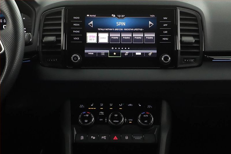 Škoda Karoq (2025) 2.0 TDI - fotka 16 z 20