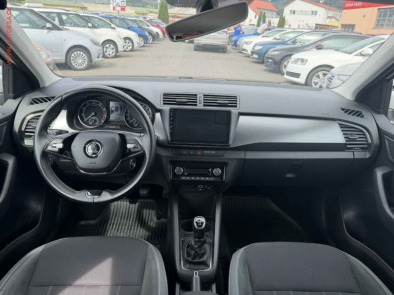 Škoda Fabia (2020) 1.0 TSi, 2.maj,ČR, Style - fotka 8 z 16