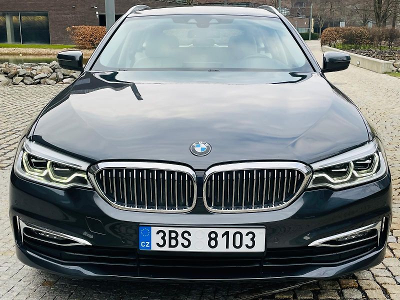 BMW Řada 5 520D AUT KAMERA SERVISKA - fotka 6 z 58