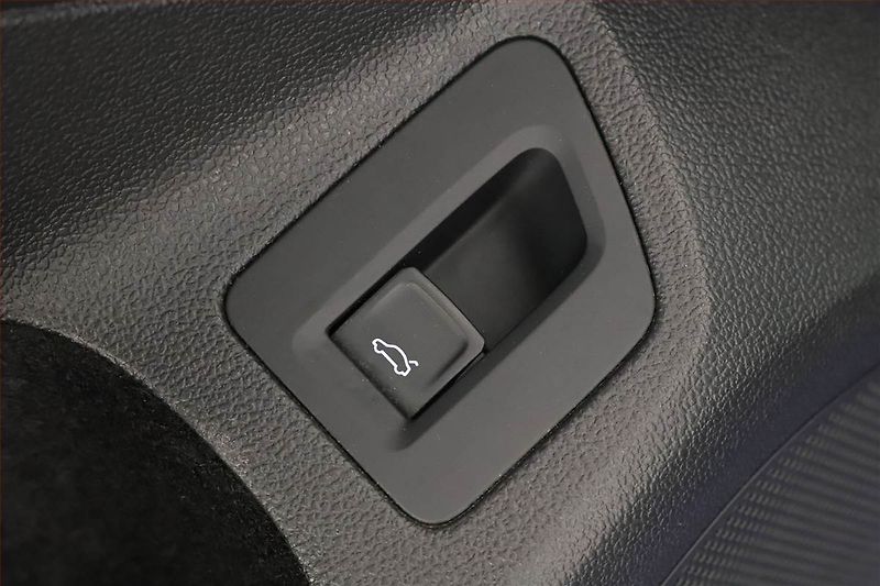 Volkswagen Passat (2022) 2.0 TDI - fotka 22 z 27