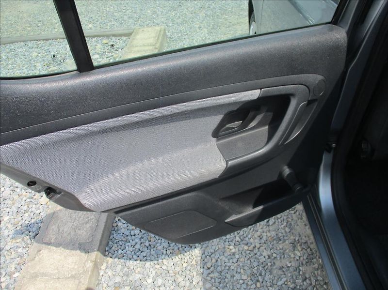 Škoda Fabia 1,2 TSI, klima, serv.kniha, - fotka 15 z 36