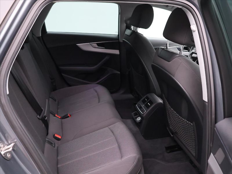 Audi A4 Avant 2,0 TDI 110kW Stronic LE - fotka 14 z 40