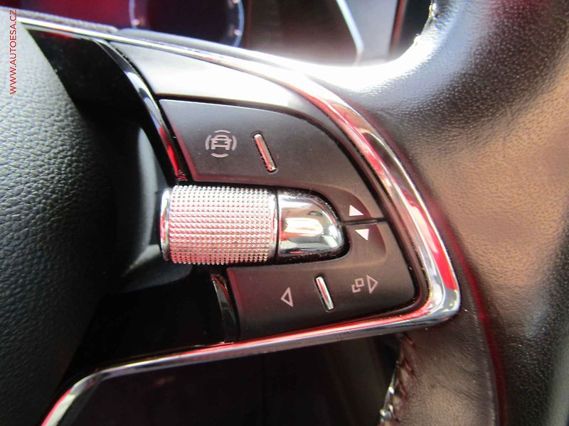 Škoda Octavia (2021) 2.0 TDi, 2.maj,ČR, AC - fotka 16 z 17