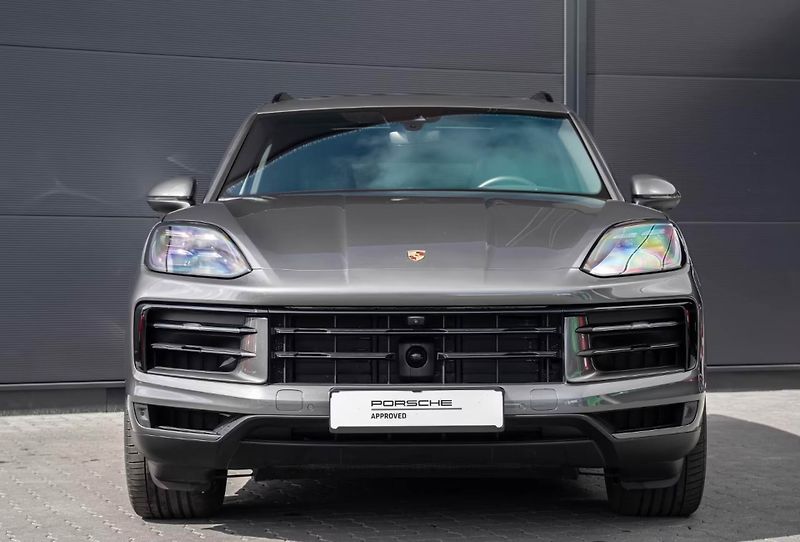 Porsche Cayenne E-Hybrid Pano BOSE PASM InnoDr - fotka 2 z 17