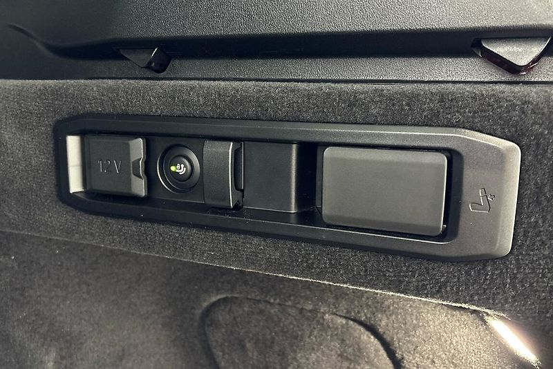 BMW Řada 5 řady 5 | 520d xDrive - fotka 10 z 24