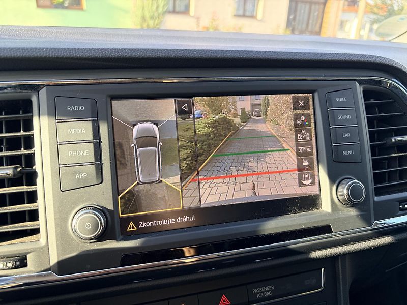 Seat Ateca 1.4TSI 110KW TAŽNÉ 360 KAMERY - fotka 41 z 53