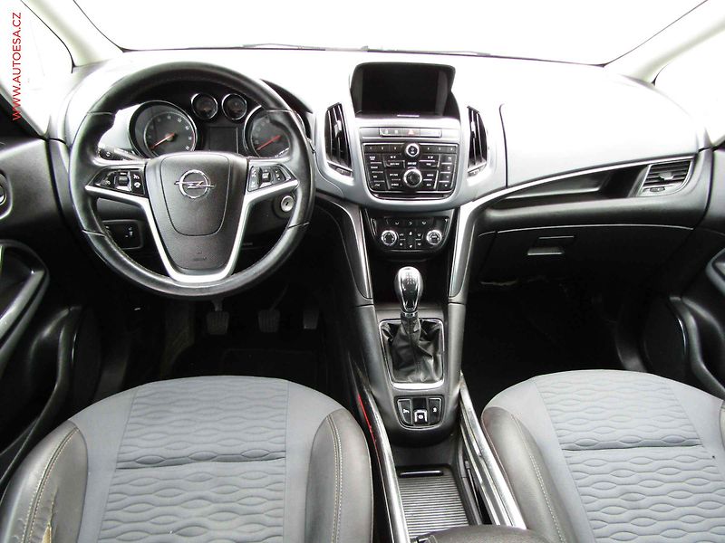 Opel Zafira (2012) 1.4T Tourer, ČR, servis.kniha - fotka 8 z 17