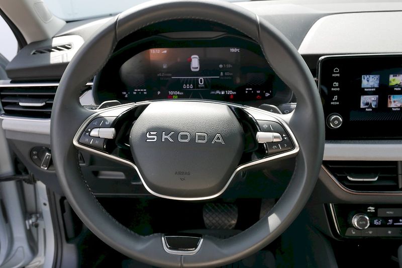 Škoda Kamiq (2025) 1.0 TSI 85 kW DSG 7° TOP Selec - fotka 7 z 27