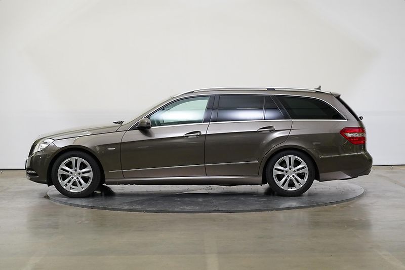 Mercedes-Benz Třídy E - fotka 3 z 24