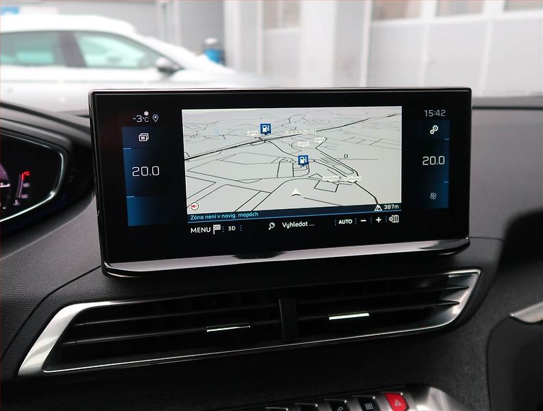 Peugeot 5008 (2021) 1.5 BlueHDi - fotka 13 z 19