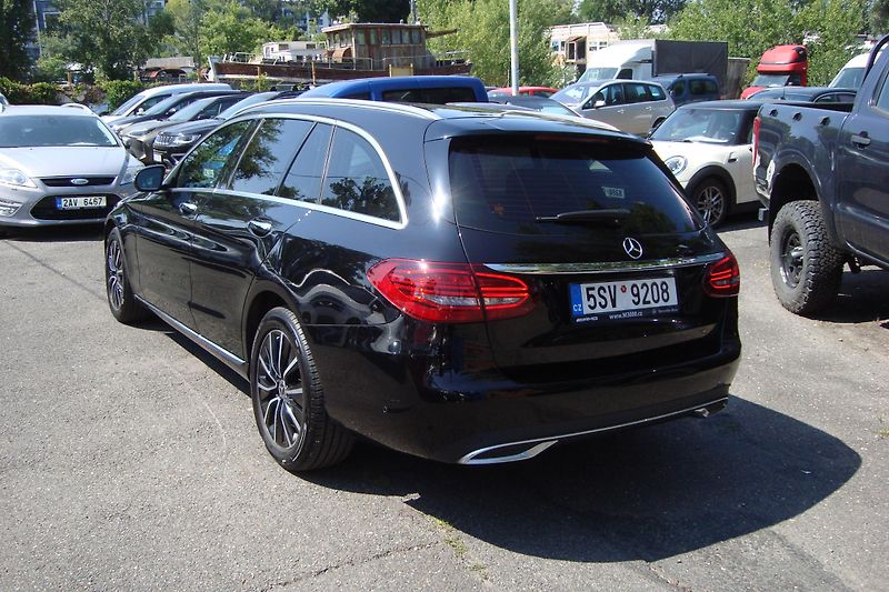 Mercedes-Benz Třídy C (2021) 220D,143kW, Exclusivce,S.kniha - fotka 89 z 92