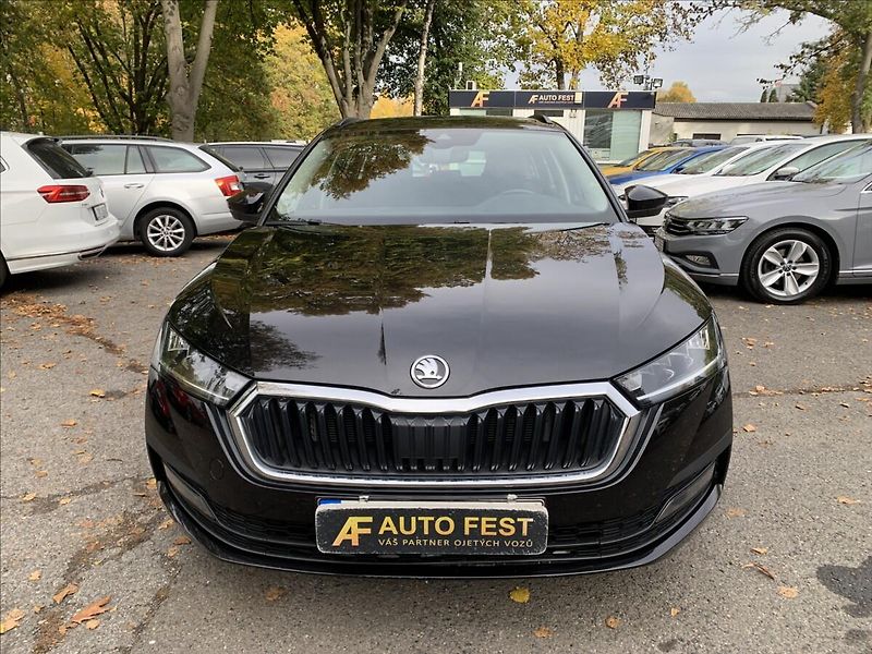 Škoda Octavia 1,5 TSI DSG 1.MAJ.,ČR,SERVISKA - fotka 2 z 21