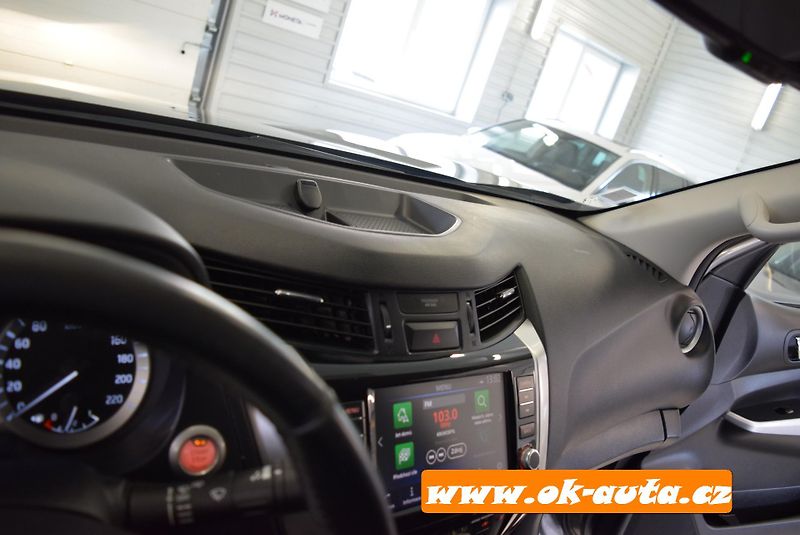 Nissan Navara 2.3 DCi KING-CAP HARDTOP 2022 - fotka 49 z 56