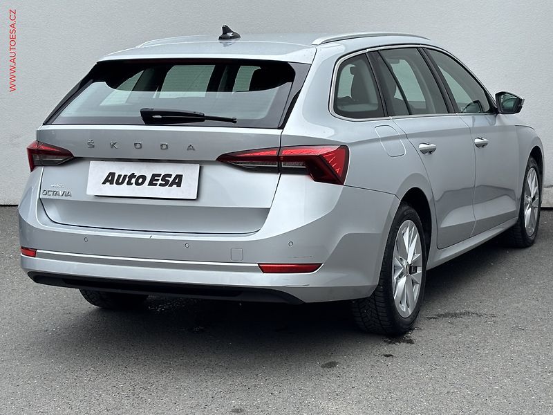 Škoda Octavia (2021) 2.0 TDi, 1.maj,ČR, Style - fotka 4 z 20