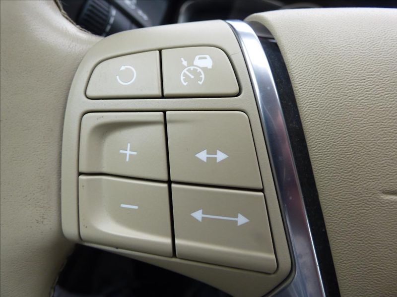 Volvo XC60 2,0 D3  Summum - fotka 20 z 34