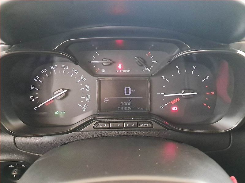 Citroën C3 (2021) 1.5 BlueHDi, Tempomat - fotka 11 z 17