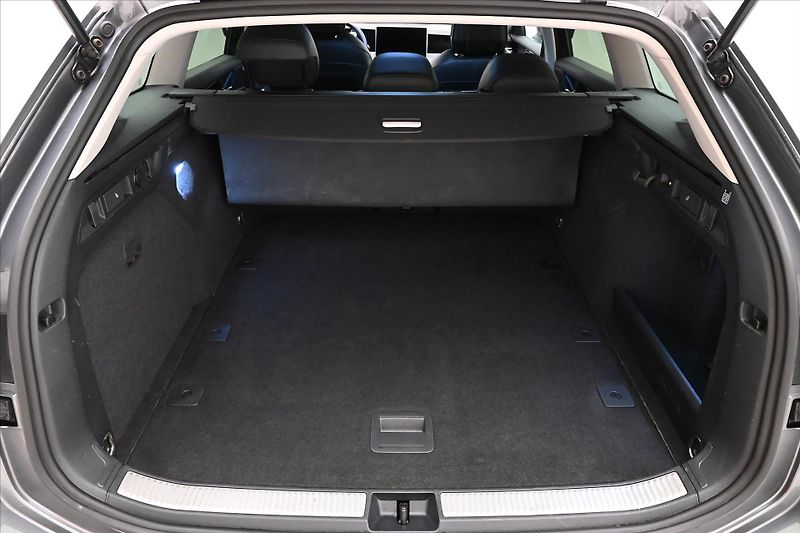 Volkswagen Passat 2,0 TDI 110 kW DSG Business Zá - fotka 10 z 33
