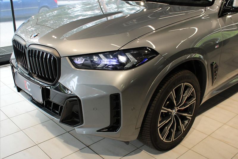 BMW X5 xDrive30d M Sport Pro DAProf/3 - fotka 7 z 34