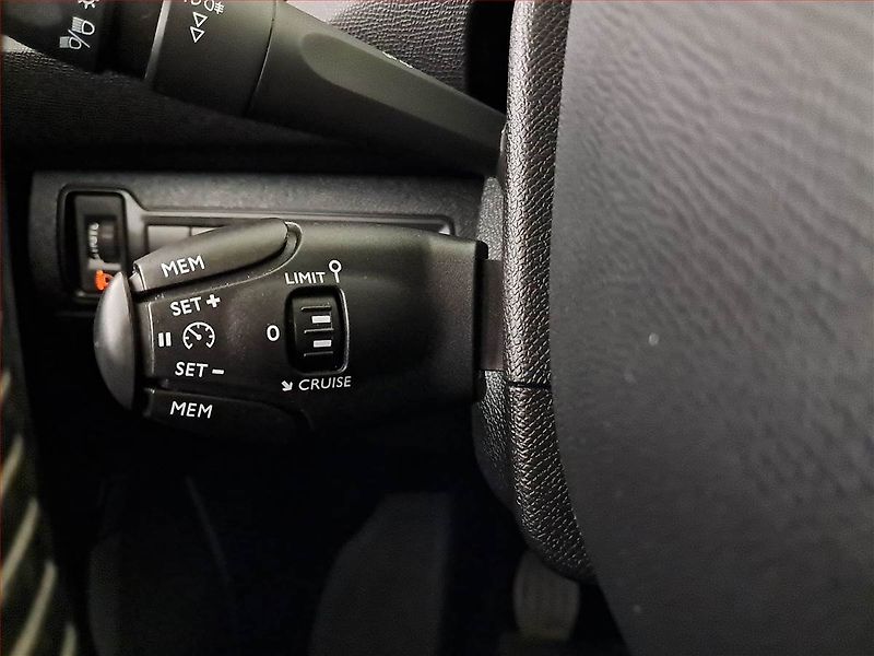 Peugeot 308 (2019) 1.5 BlueHDi, Tempomat - fotka 21 z 21