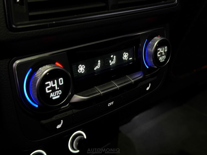 Audi SQ7 (2019) 4.0 TDI Bose, Nočné videnie - fotka 17 z 25