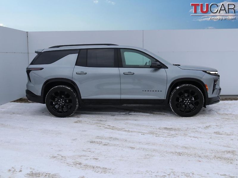 Chevrolet Traverse (2026) RS 2.5 Turbo - fotka 2 z 75