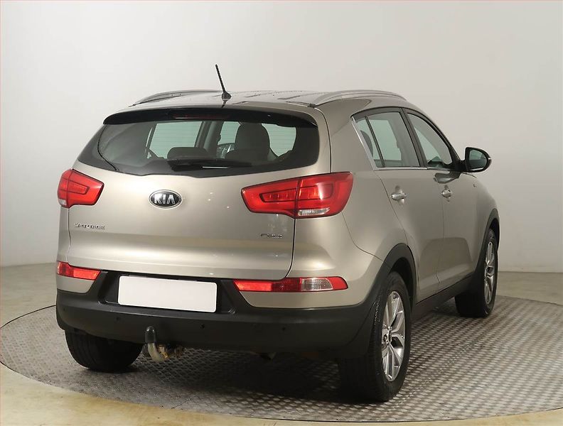 Kia Sportage (2015) Exclusive 2.0 CRDi, 4X4 - fotka 5 z 20