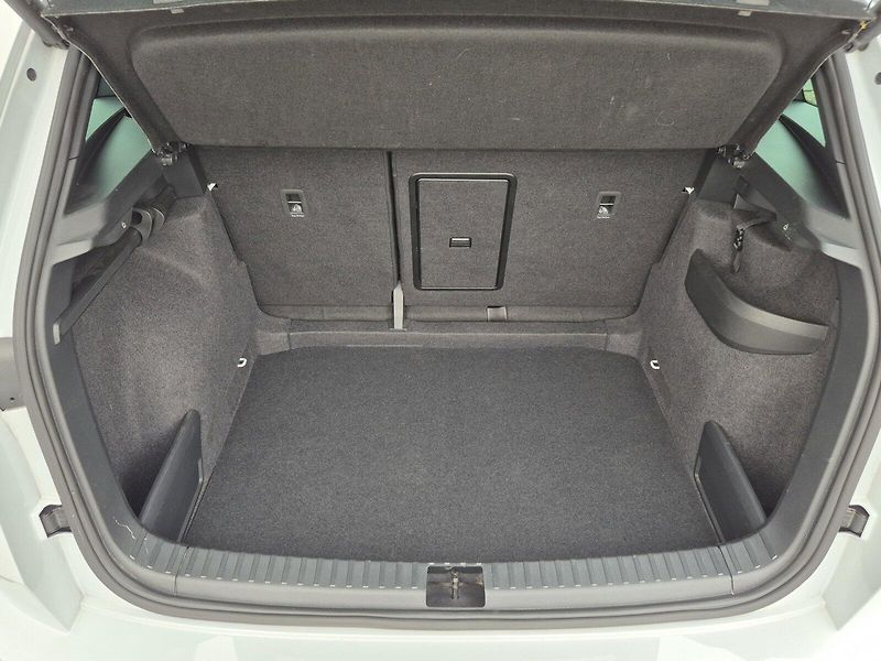 Škoda Karoq (2024) Sportline 1.5 TSI 110 kW 7°DSG - fotka 34 z 35