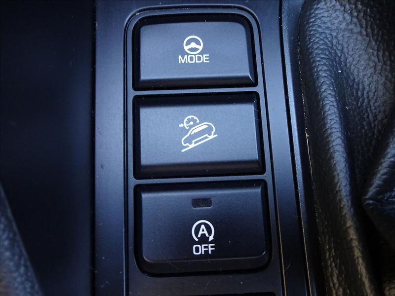 Hyundai Tucson 1,6T- GDi 130kW Trikolor - fotka 39 z 58