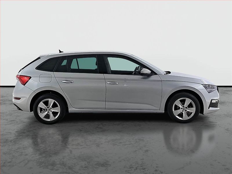 Škoda Scala (2020) 1.0 TSI, Tempomat - fotka 6 z 19