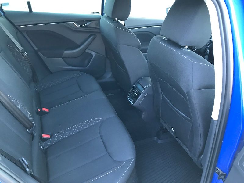 Škoda Scala (2021) AMB TS 81/1.0 M6F - fotka 12 z 24